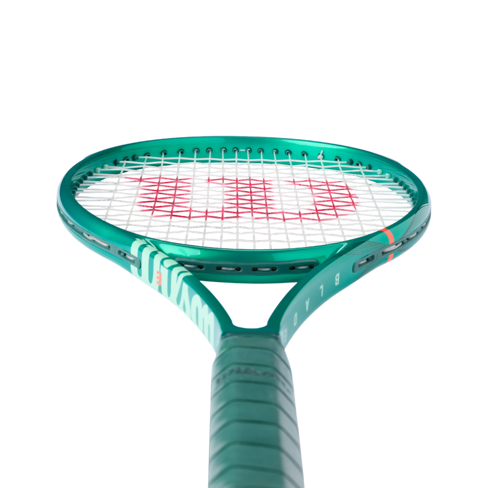 Blade 98 16x19 V10 Tennis Racket
